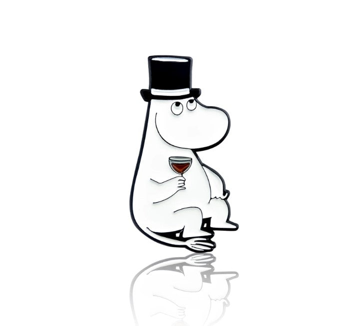 Moominpappa with a glass of wine enamel pin A stylish pin featuring Moominpappa, the beloved Moomin character, enjoying a drink with his signature top hat.